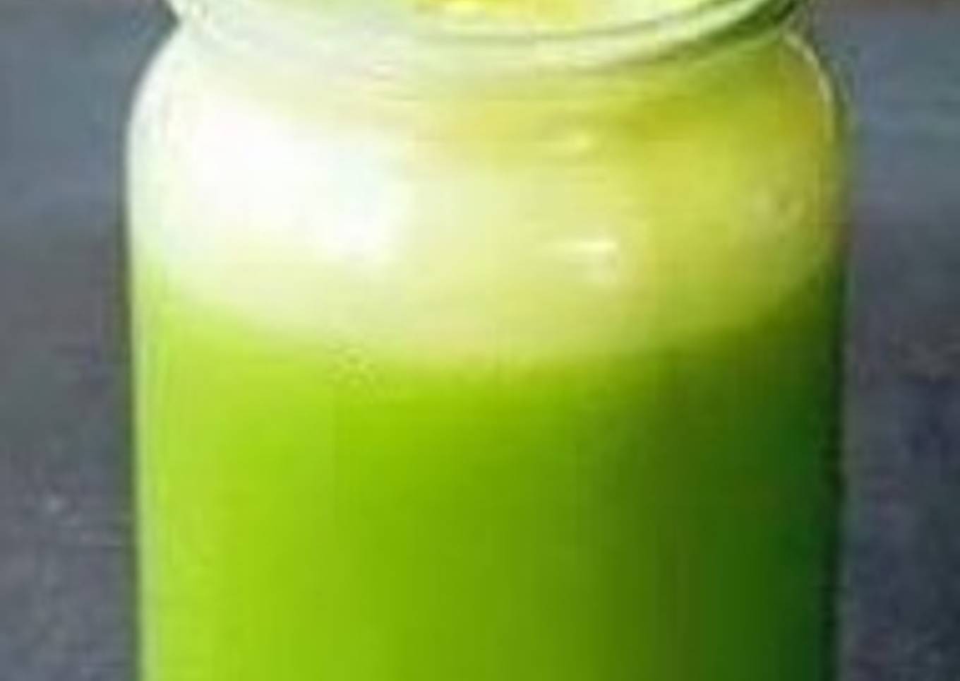 Licuado verde para desintoxicar y regularizar la función del intestino