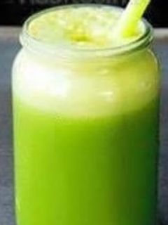 Una foto de Licuado verde para desintoxicar y regularizar la función del intestino