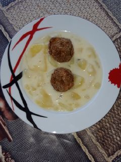Burgonyafőzelék fasírttal recept fotója