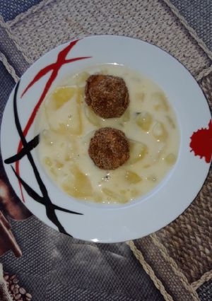 Burgonyafőzelék fasírttal recept fotója