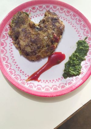 A picture of Suji chilla velentaain day special heart shape.