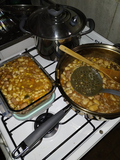 Una foto de Locro criollo de cerdo y vaca