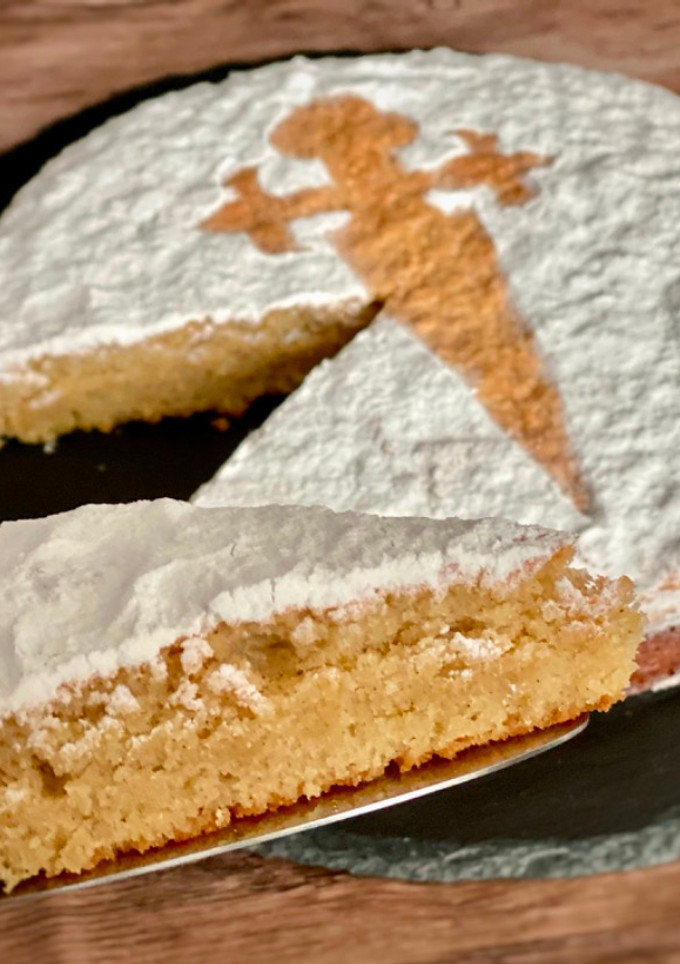 Una foto de 🇪🇸 TARTA de SANTIAGO (España)