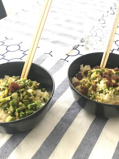 Una foto de Cuscús con Verduras y Mezcla semillas