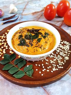 ટોમેટો ઓનીયન ચટણી (Tomato onion chutney recipe in Gujarati) રેસીપી મુખ્ય ફોટો