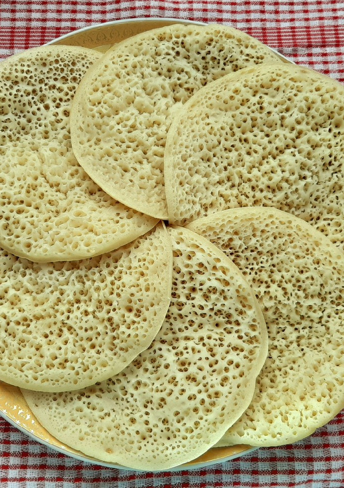 Una foto de Bagrir (tortitas marroquíes)