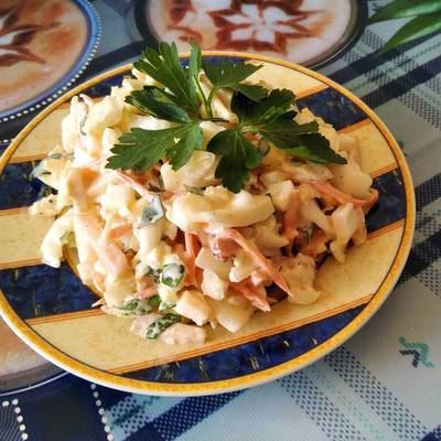 Салат с копченой курицей, корейской морковью и болгарским перцем | Поваренная Книга | Дзен