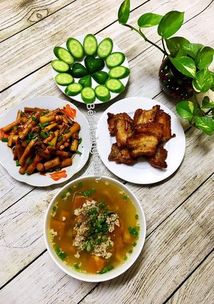 Hình của món Bữa Cơm Gia Đình 104.