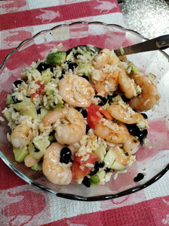 Una foto de Ensalada de camarones
