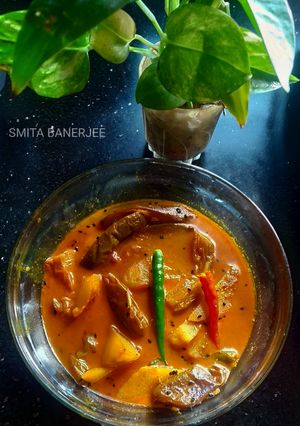 কালোজিরে বেগুন আলুর ঝোল(kalo jeere begun aloor jhol recipe in Bengali) রেসিপির প্রধান ছবি