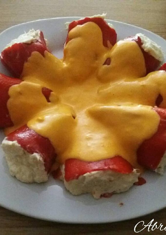 Una foto de Pimientos del piquillo rellenos de bacalao