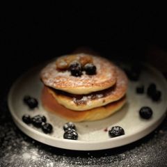 A picture of Fluffy fluffy pancakes.