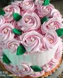 Torta de cumpleaños con chantilly