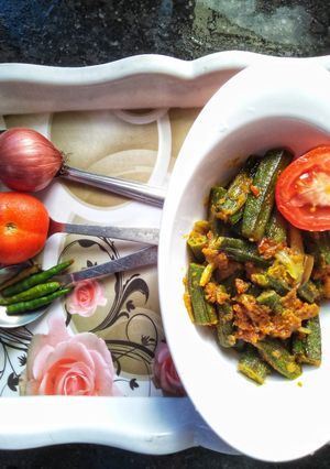 A picture of Bhindi Do Pyaza.