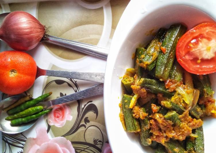 Steps to Prepare Ultimate Bhindi Do Pyaza