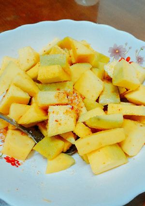 Hình của món Xoài trộn muối ớt.