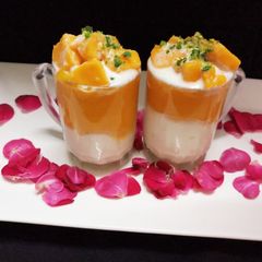 A picture of Mango Rabdi Shots.