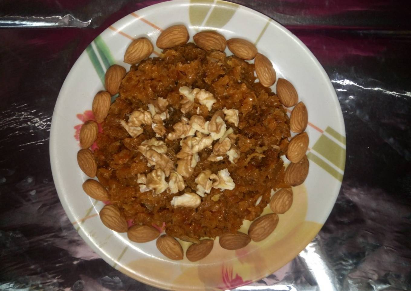 Carrot halwa with walnut topping