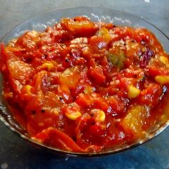 A picture of Tomato- dates chutney.