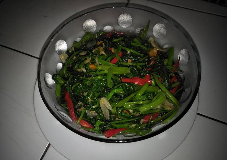 Resep Tumis kangkung sederhana Anti Gagal