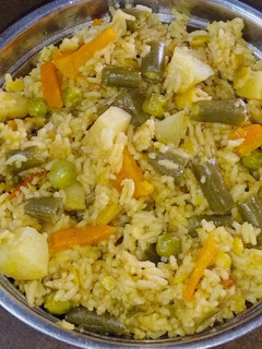 சாம்பார் சாதம் (Sambar satham recipe in tamil) செய்முறை முக்கிய புகைப்படம்