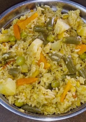 சாம்பார் சாதம் (Sambar satham recipe in tamil) செய்முறை முக்கிய புகைப்படம்