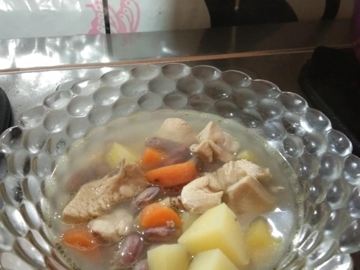 Langkah Gampang Membikin Resep SOP Ayam Kacang Merah yang Lezat Anti Ribet, Mantap Sekali