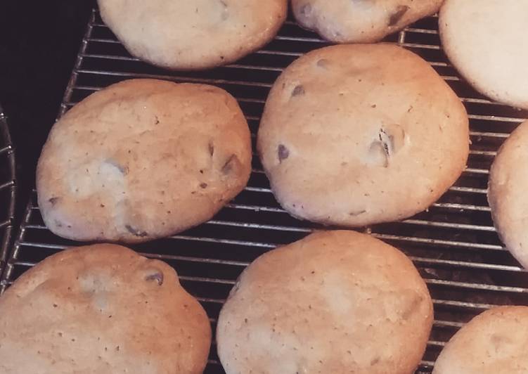 Easiest Way to Prepare Speedy Uncle Ron&#39;s Chocolate Chip Cookies