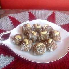 A picture of Chocolate coconut ladoo.