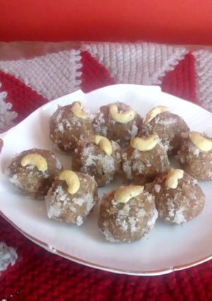A picture of Chocolate coconut ladoo.