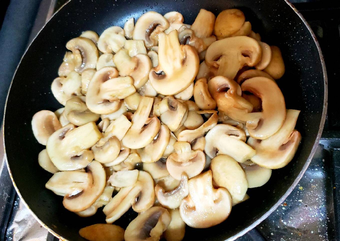 Champiñones salteados