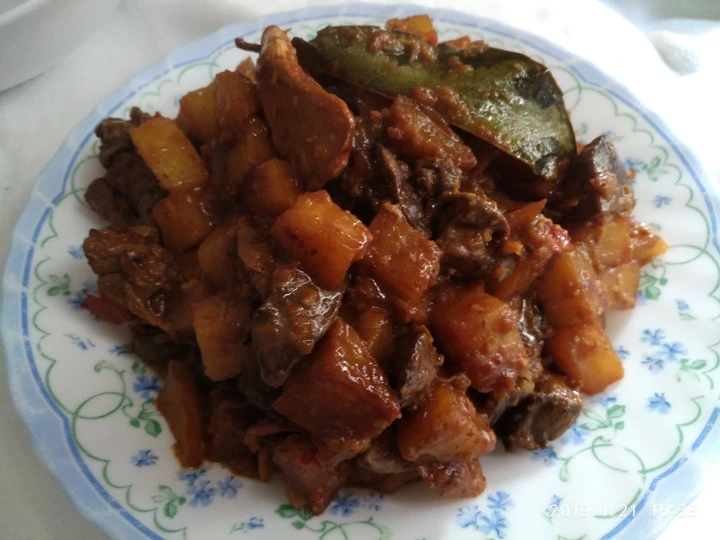 Cara Gampang Membuat Resep Sambal goreng kentang dan ati ayam ala pelangi yang Uenak Anti Ribet, Bikin Ngiler