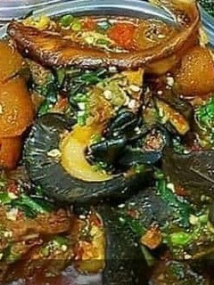 A picture of Garnish Ogbono soup.