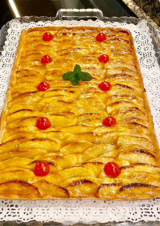 Una foto de “Tarta de manzana con masa crujiente”(Apple pie with crispy dough”)
