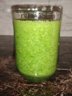 A picture of Palak (Spinach) Fresh juice.