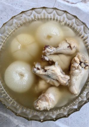 รูปของ หอมใหญ่ตุ๋นปีกไก่