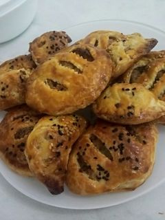 صورة لوصفة مملحات بالعجينة المورقة