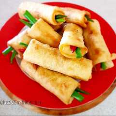 A picture of Lumpia Isi Rebung dan Daging.