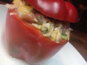 Una foto de pepinillos pimiento