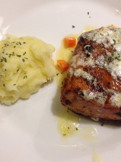 Foto resep Salmon with lemon butter sauce