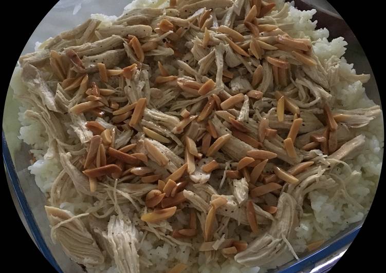 فتة دجاج