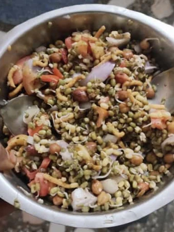 Easy Steps to Prepare Recipes Green moong sprouts Salad the Can Spoil the Tongue Perfect.