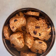 A picture of Oats And Nuts Cookies 😋.