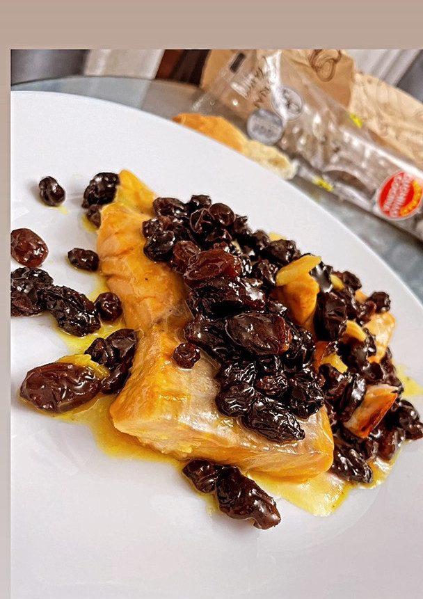 Una foto de Salmón a la naranja