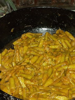 A picture of Castor beans.