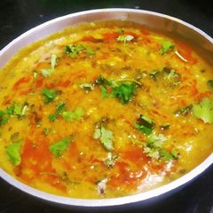 A picture of Dal palak.