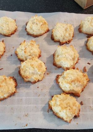 A picture of Macaroons .