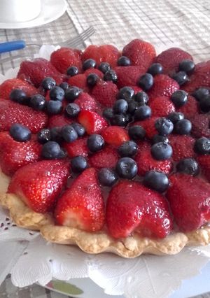 Una foto de Tarta de frutos rojos FRUTELLA