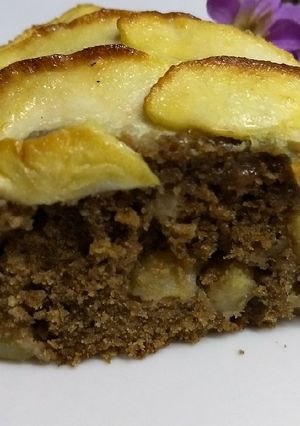 Una foto de Torta integral de manzanas - sin manteca