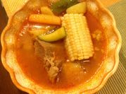 Una foto de mole de olla de res